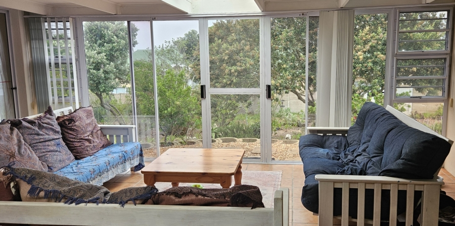 2 Bedroom Property for Sale in Stilbaai Wes Western Cape